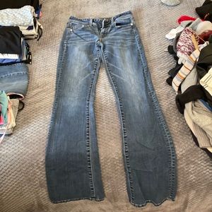 American Eagle Boot Cut Jeans!!